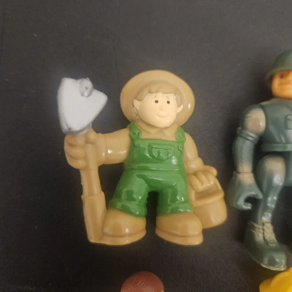 Vintage Lot‎ 4 Lincoln Logs Farmer Medic Soldier Firefighter Plastic Figure